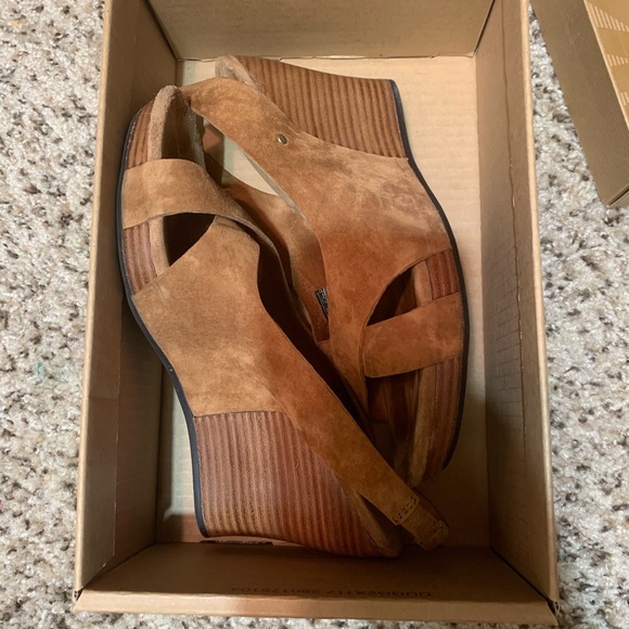 UGG Australia wedges - Picture 2 of 5